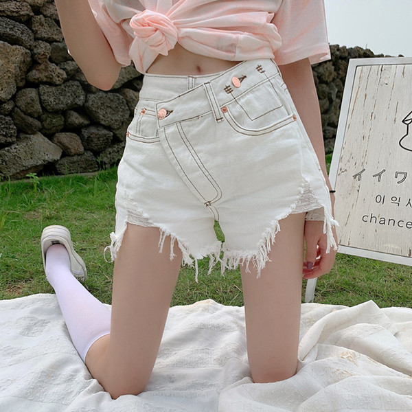 Pantaloni scurți de damă actuali cu motive rupte