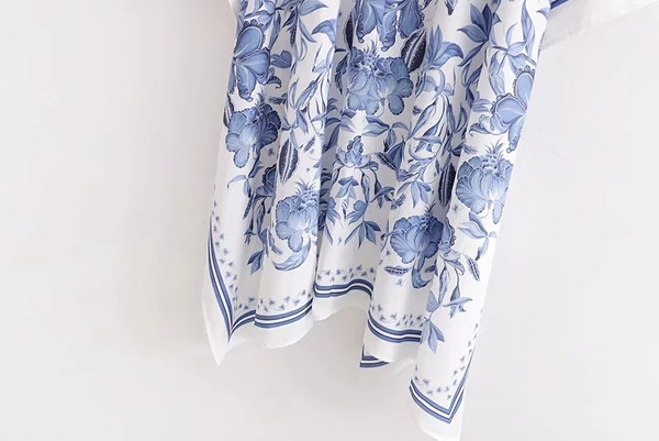 Pareo dama cu model floral in alb