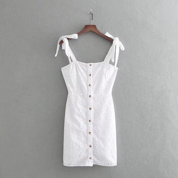 Rochie moderna de dama cu nasturi in alb