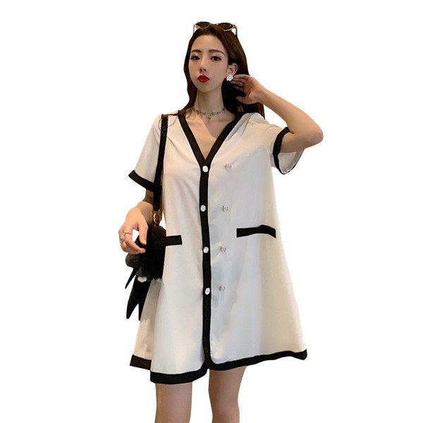 Rochie casual de dama in alb si negru cu decolteu in V