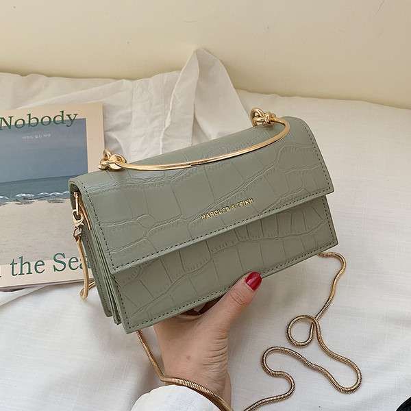 Geanta de dama moderna din piele ecologica in patru culori