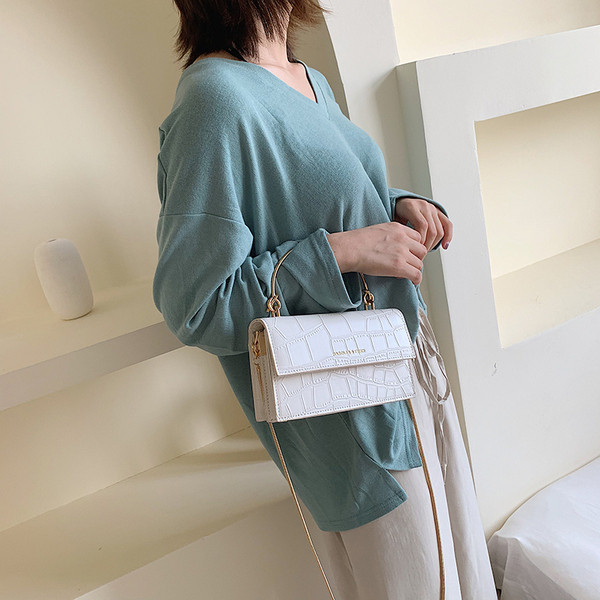 Geanta de dama moderna din piele ecologica in patru culori