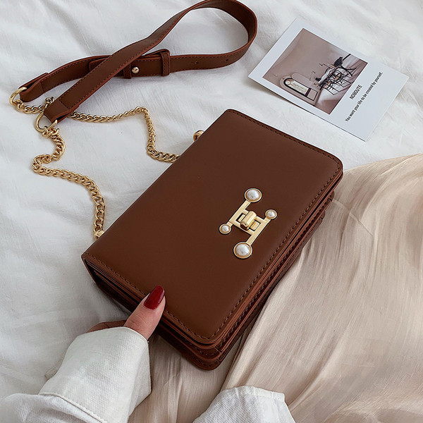 Geanta de dama moderna cu maner lung in mai multe culori