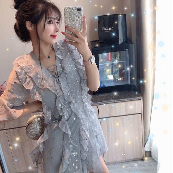 Rochie scurtă de damă actuală de culoare gri