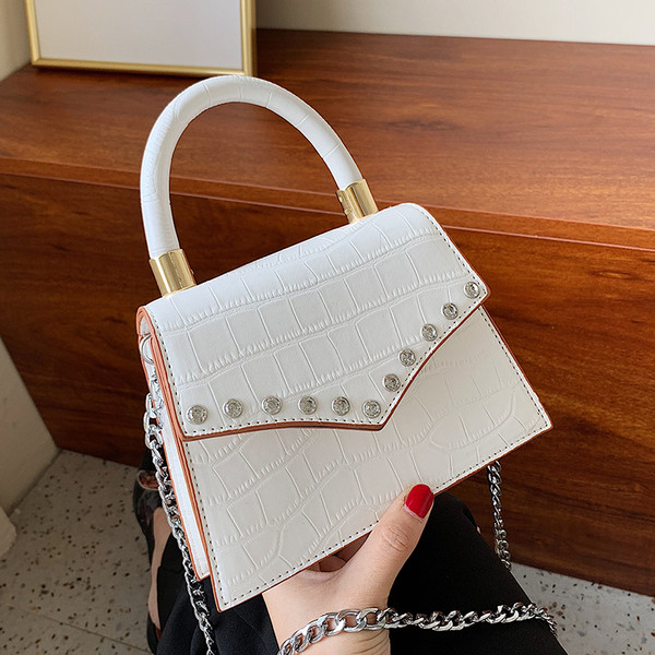 Geanta de dama eleganta din piele ecologica cu doua manere