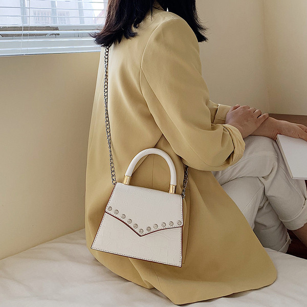 Geanta de dama eleganta din piele ecologica cu doua manere