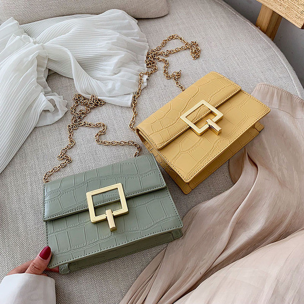 Geanta de dama moderna din piele cu inchidere metalica