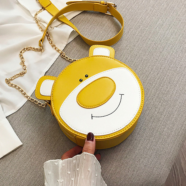 Geanta dama cu element 3D si lant metalic