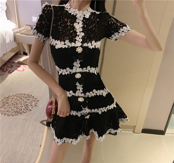 Rochie de dama actuala din dantela in doua culori