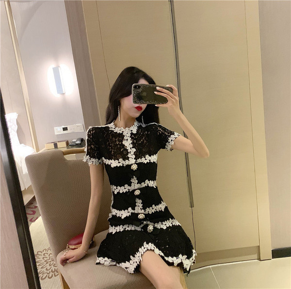 Rochie de dama actuala din dantela in doua culori