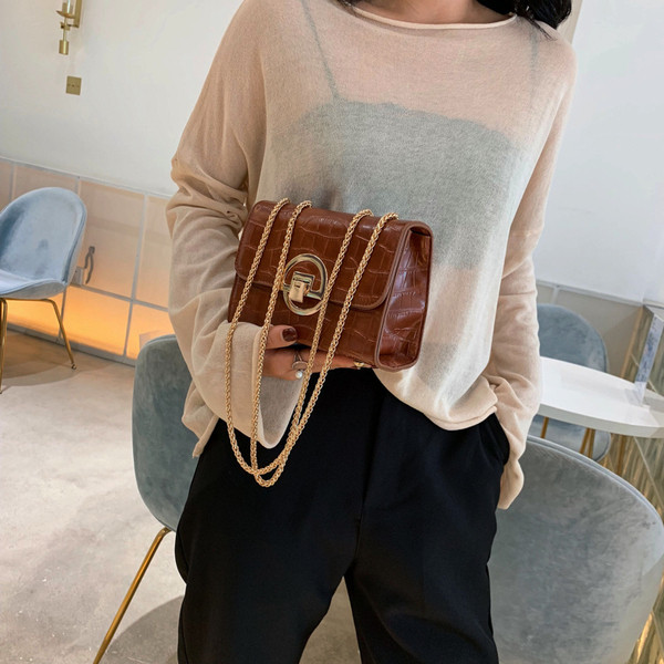 Geanta de dama cu lant in patru culori