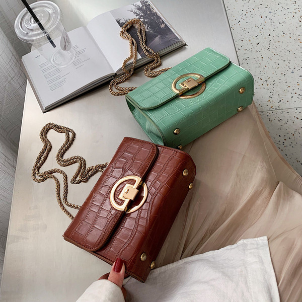 Geanta de dama cu lant in patru culori