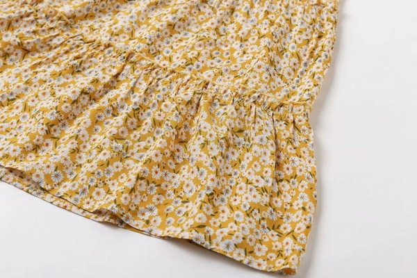 Rochie de dama cu bretele subtiri de culoare galbena