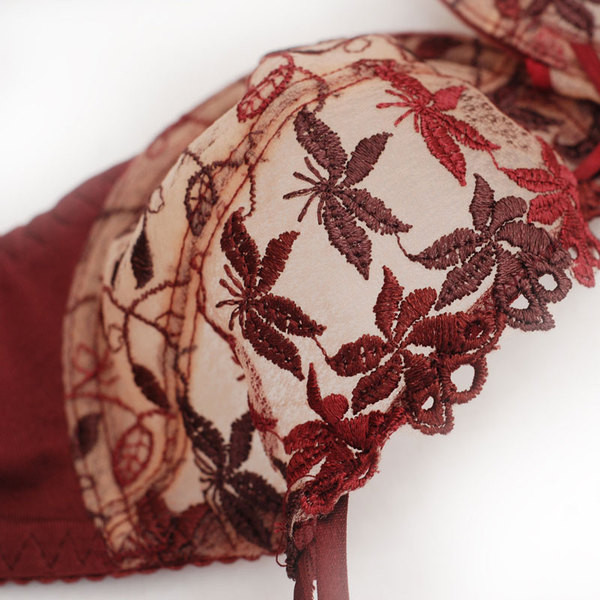 Set lenjerie de dama din dantela in doua culori