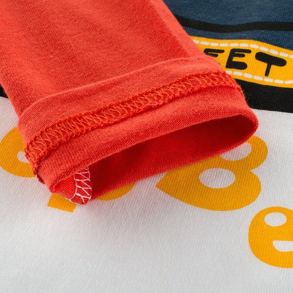 Bluza pentru copii in doua culori cu aplicatii diferite - pentru baieti