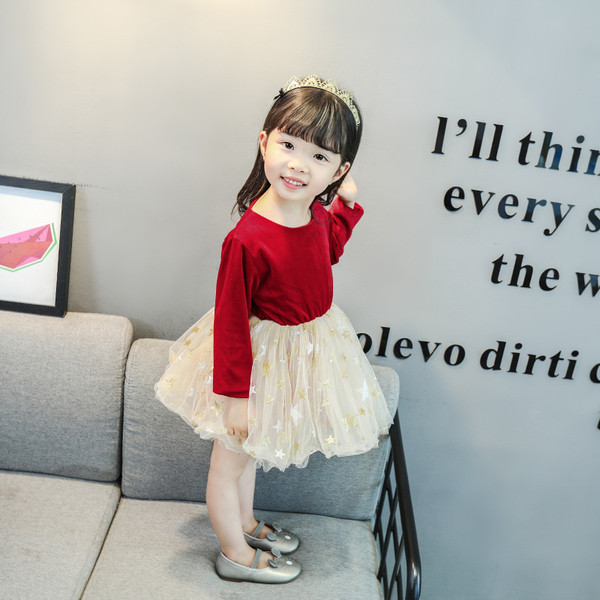 Rochie modernă pentru copii pentru fete cu mâneci lungi și tul