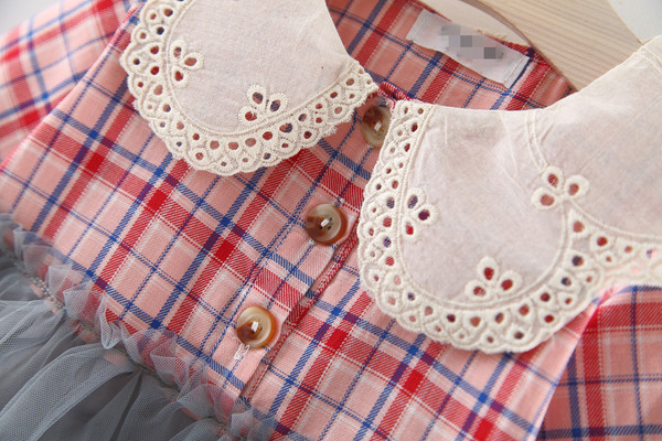 Rochie eleganta pentru bebelusi cu nasturi si tul pentru fete