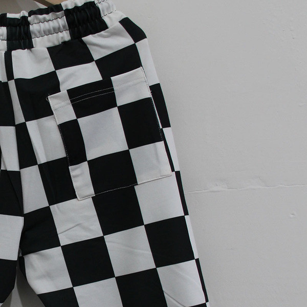 Pantaloni scurți la modă pentru bărbați în negru