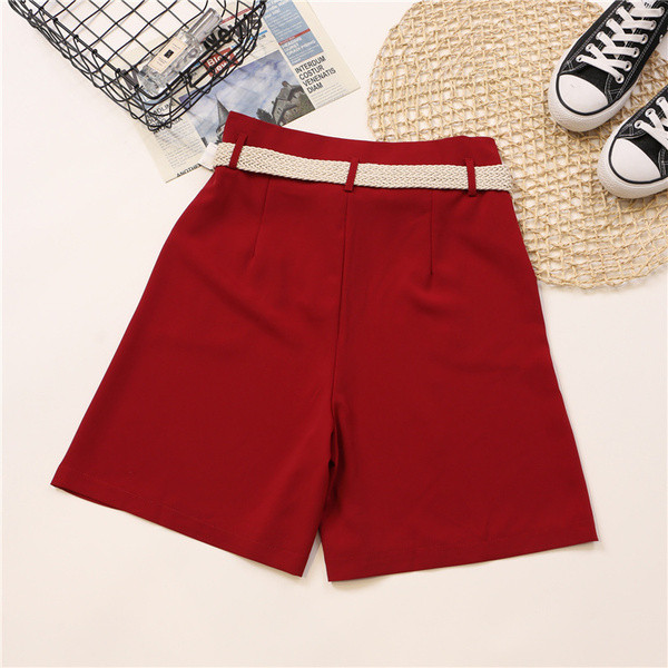 Pantaloni scurti de dama stilati model uni cu talie inalta in mai multe culori