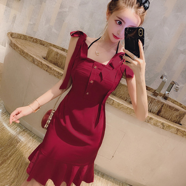 Rochie de dama actuala in culoarea rosie