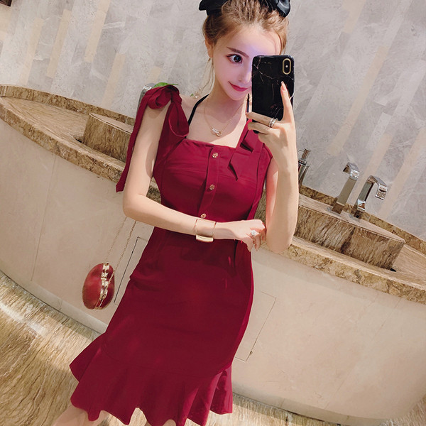 Rochie de dama actuala in culoarea rosie