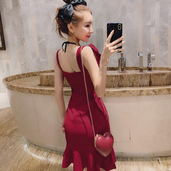 Rochie de dama actuala in culoarea rosie