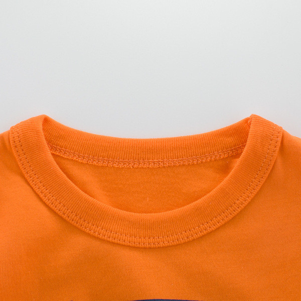 Bluza pentru copii pentru baieti de culoare portocalie cu aplicatie