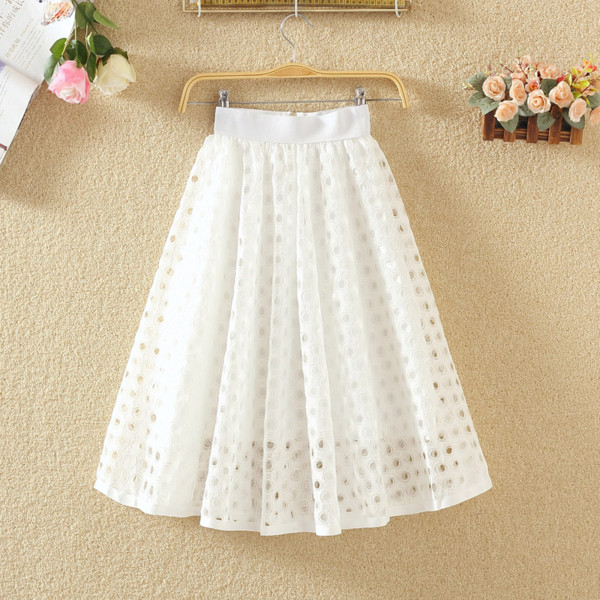 Model de fustă modernă de damă cu croiala în patru culori