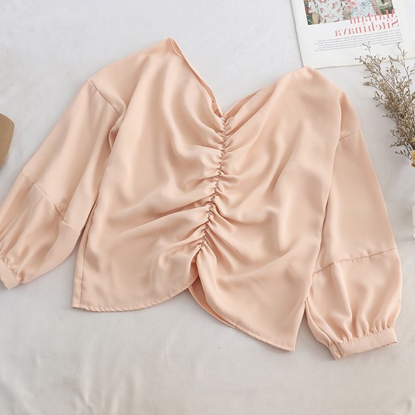 Bluză de damă elegantă cu decolteu în V în verde, roz, alb și negru