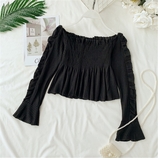 Bluză de damă elegantă cu umerii goi, în alb și negru