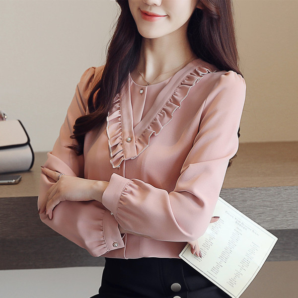 Cămașă elegantă de damă în roz cu perle decorative