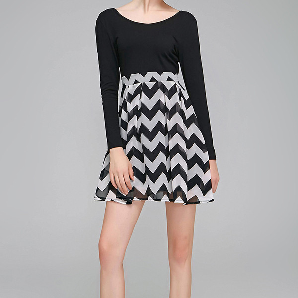 Rochie moderna de dama cu maneci lungi si decolteu O