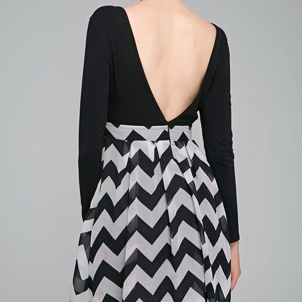 Rochie moderna de dama cu maneci lungi si decolteu O