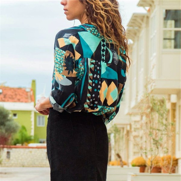 Cămașă de damă colorată cu guler în două culori