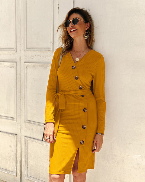 Női ruha gombokkal és nyakkendővel több színben