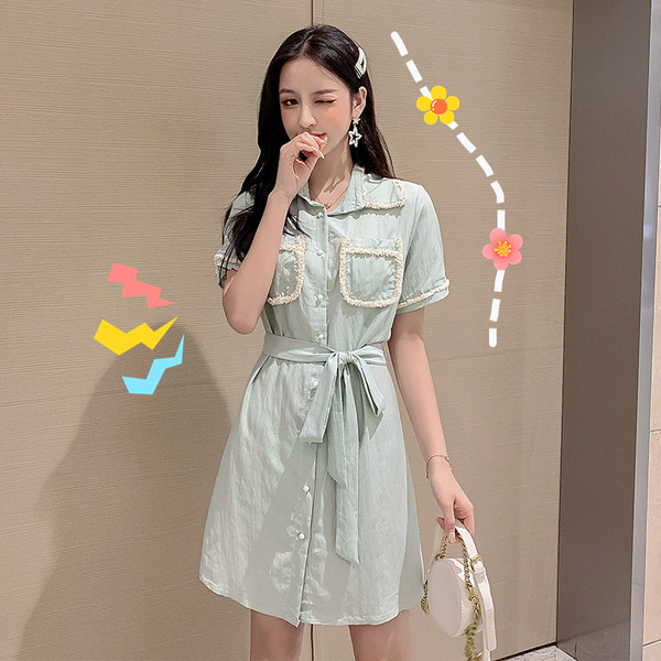 Aktuális női rövid ruha két színben