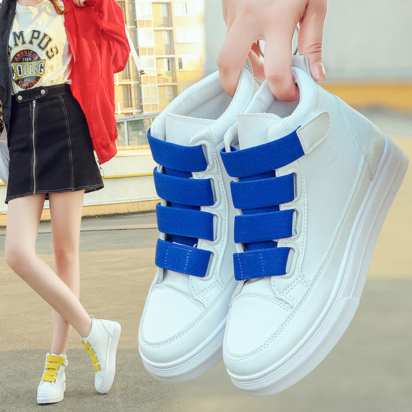 Öko bőrből készült női sportcipő fehér színben, színes nyakkendőkkel