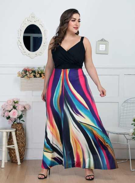 Női színes ruha pántokkal