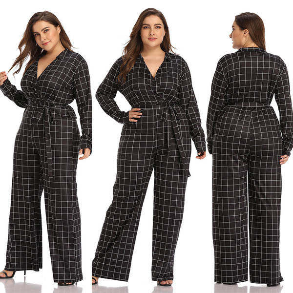 Női kockás overall fekete színben