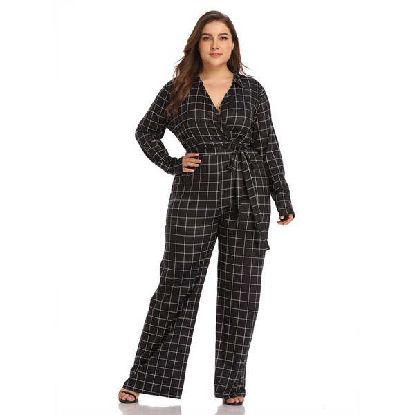 Női kockás overall fekete színben