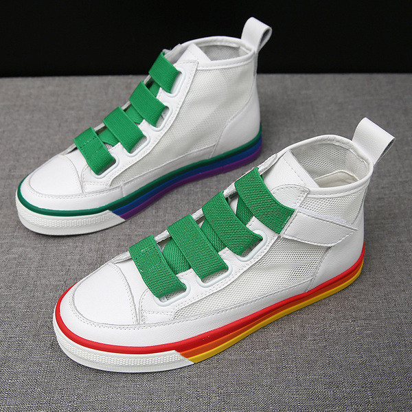 Nyári női tornacipő fehér színben, színes elemekkel