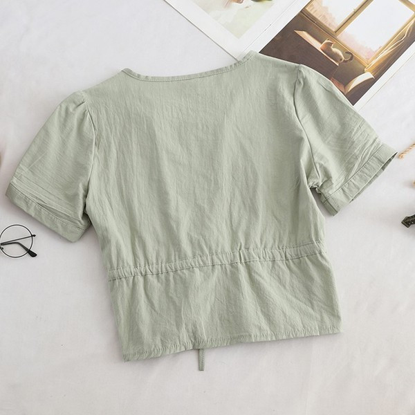 Modern női blúz négyzet alakú nyakkivágással és nyakkendővel - többféle színben