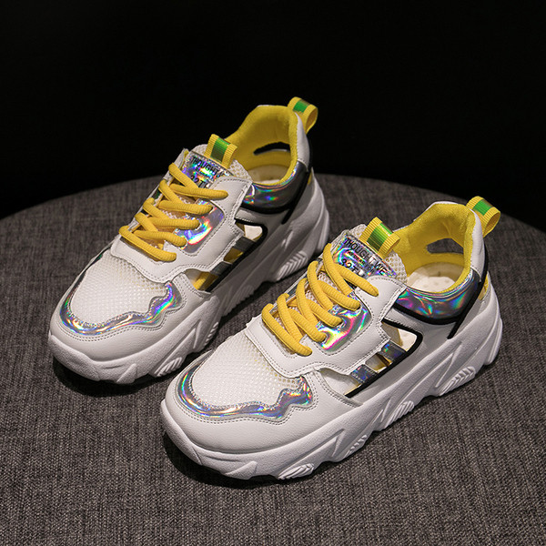 Modern női nyári tornacipő magas talppal több színben