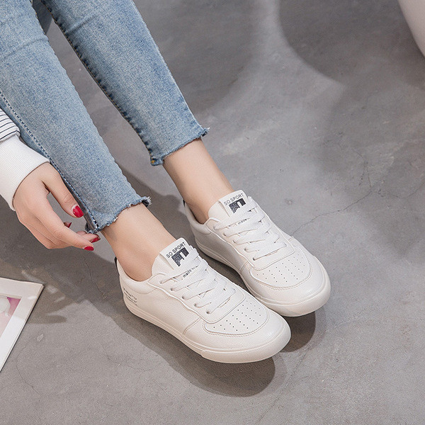 Alkalmi női tornacipő nyakkendővel három színben