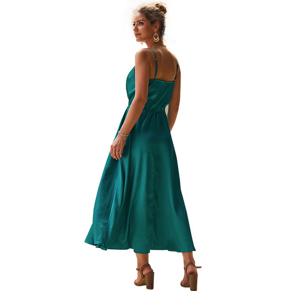 Modern női ruha vékony pántokkal, gumival