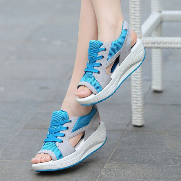НОВ модел дамски сандали с връзки в няколко цвята 