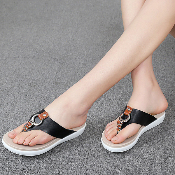 Alkalmi női papucs fém elemmel több színben