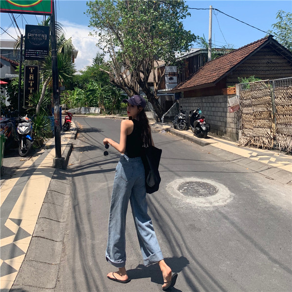 Alkalmi női farmer - széles modell, magas derékkal