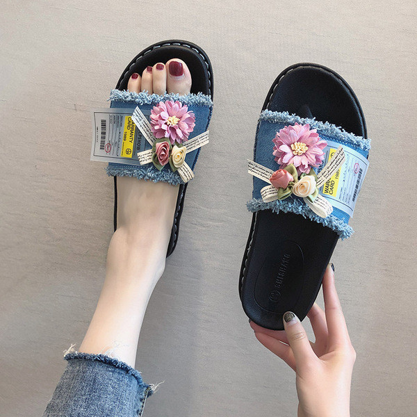 Modern női papucs 3D díszítéssel, különböző színekben