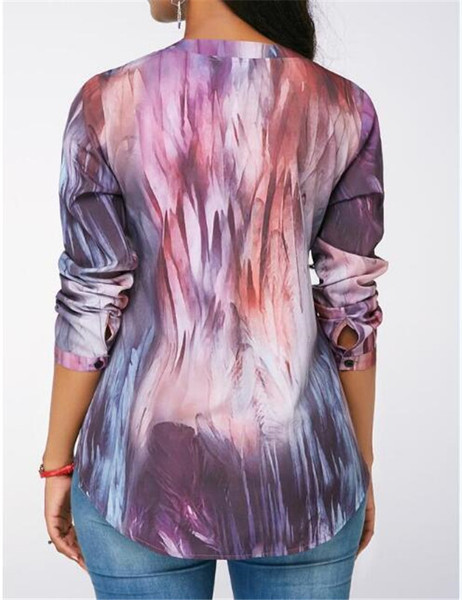 Modern női ing, hosszú ujjal és V-nyakkal